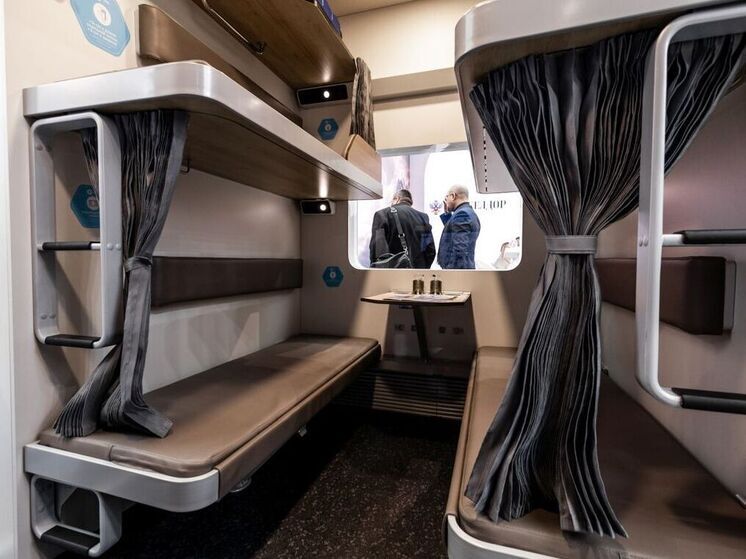 РЖД показали новый формат плацкартных вагонов, который отличается комфортом