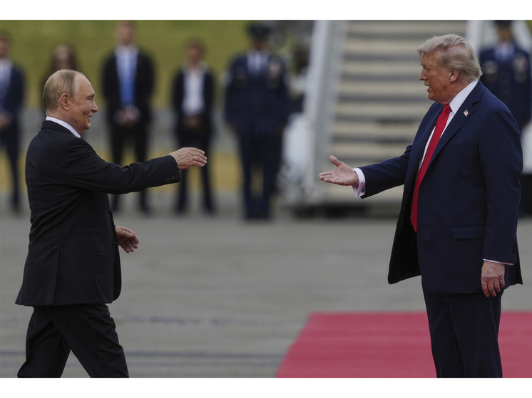 Сенатор Алексей Пушков: «Трамп играет в свою игру, но понимает важность диалога с Россией»