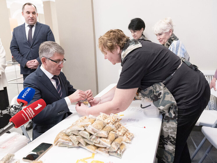 Дмитрий Миляев – добровольцам: «Глядя на вас, мы можем быть спокойными за будущее нашей страны»