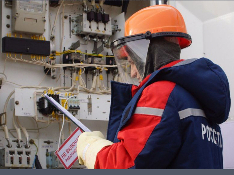 Энергетики смоленского филиала «Россети Центр» обеспечили дополнительной электроэнергией поликлинику в Смоленске