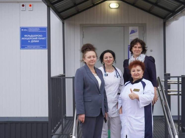 Жительницам поселка под Неманом подарили доступную медицину к Новому году