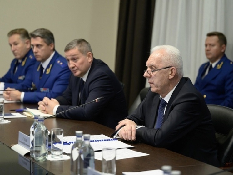 Генеральный прокурор РФ Александр Гуцан прибыл сегодня, 11 декабря, в регион с рабочим визитом