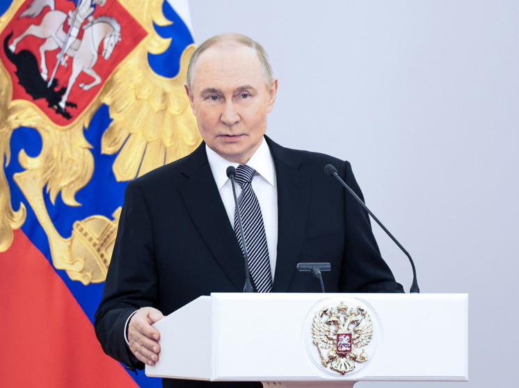 Герасимов объяснил прерванный доклад бойца Путину работой РЭБ ВСУ