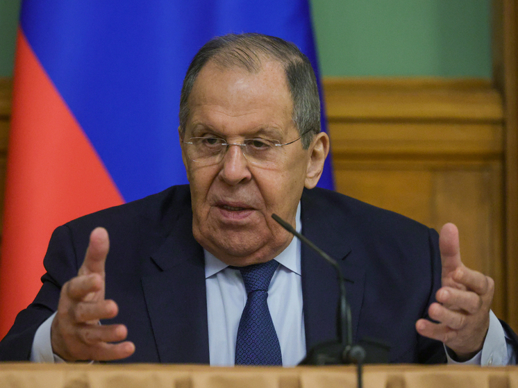 Лавров: Россия изначально видела Украину независимой, но нейтральной