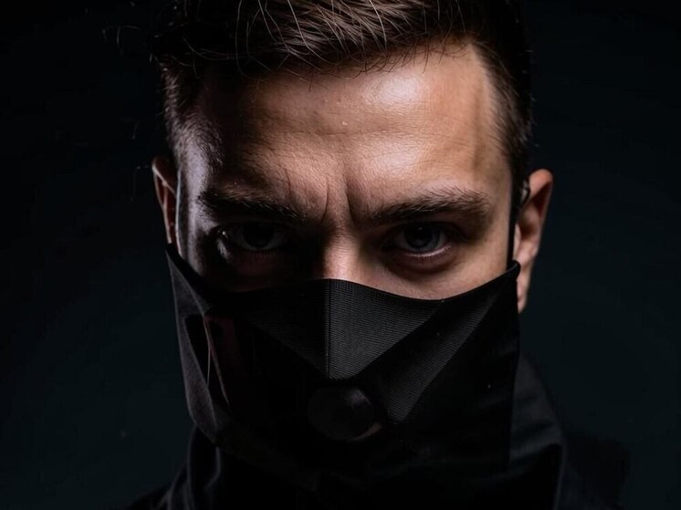 Мужчину в маске, «приглашающего» детей в машину, разыскивают в Воронеже