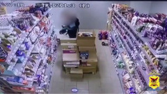 Читинцу грозит до 7 лет лишения свободы за кражу дезодорантов и кофе из магазина. Видео
