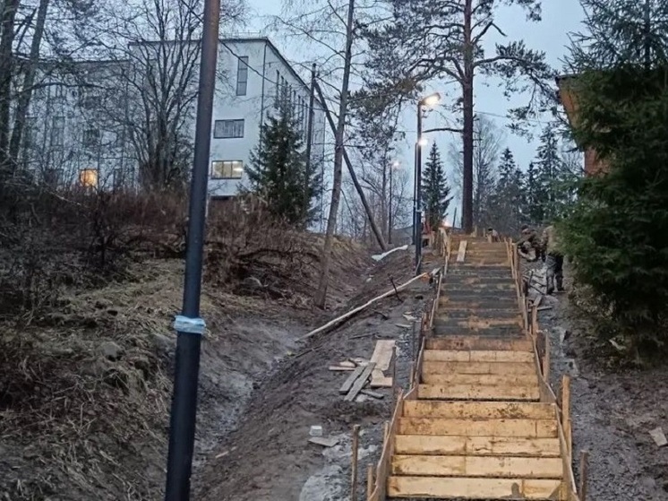 В Лахденпохье активно идет реконструкция парка «Аурайоки»