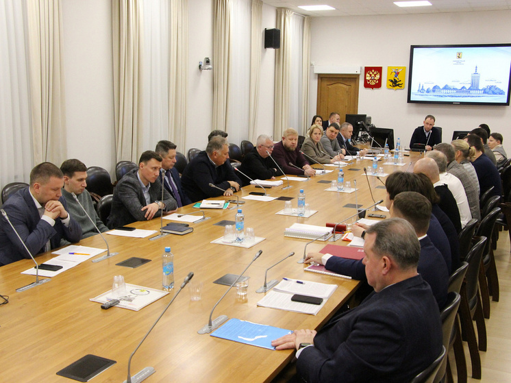 В Архангельске прошло общее заседание профильных комиссий городской Думы 28-го созыва под руководством депутата Сергея Чанчикова