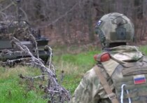 Военно-технический прогресс сделал реальностью массовое применение на поле боя беспилотных летательных аппаратов и наземных боевых роботов