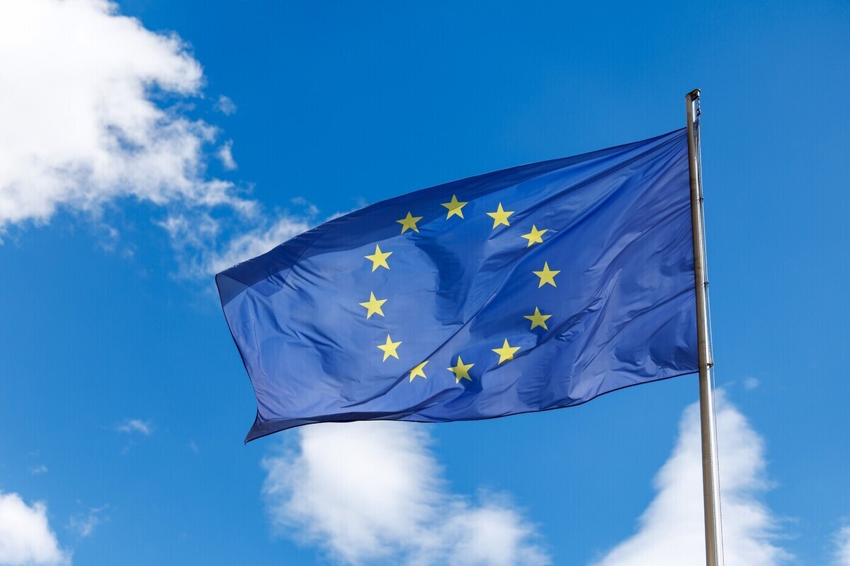 В Европарламенте появился депутат, выступающий за сохранение каналов общения с РФ