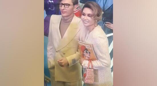 Светлаков и Воля пришли в кино с женами