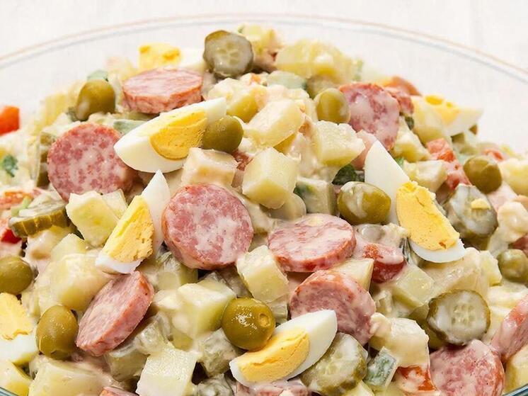 Новогодний стол без сюрпризов: ЦСР представил индекс «Оливье»