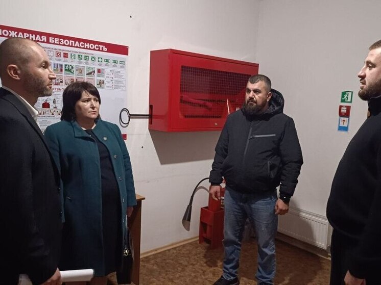 Глава Каховского округа Херсонской области Павел Филипчук встретился с местными жителями