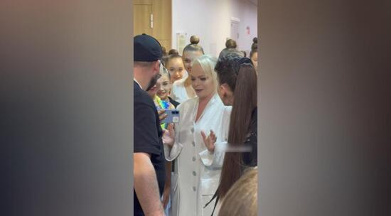 Долина изменила образ на фоне скандала с квартирой 