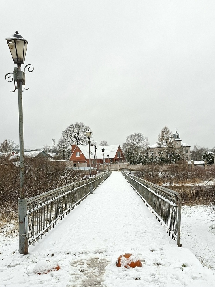 Облачное небо и небольшой снег ожидаются в Пскове в эту субботу