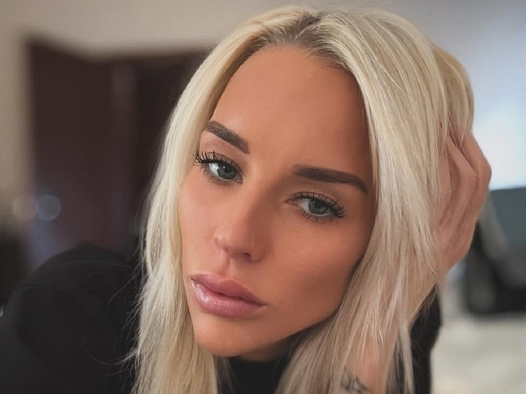 28-летняя российская художественная гимнастка Яна Кудрявцева показала, как выглядит спустя полгода после пластической операции. В мае 2025 года спортсменка обращалась к хирургам, чтобы вставить в грудь импланты.