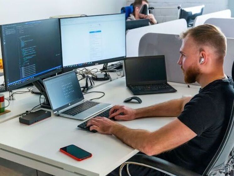 Каждый второй южноуралец делал паузу в карьере