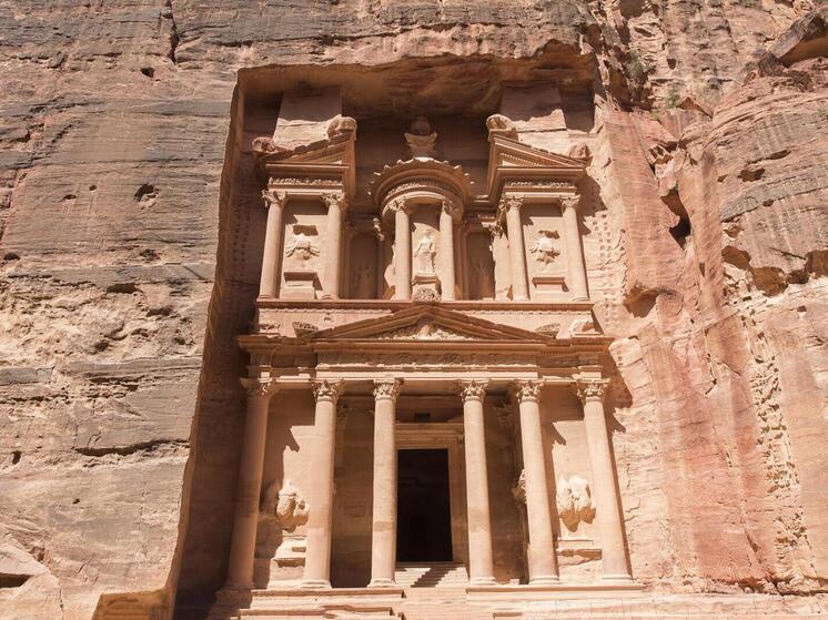 Между Россией и Иорданией вступило в силу соглашение об отмене виз