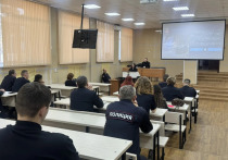 Для преподавателей Дальневосточного юридического института МВД России имени Шилова провели лекцию о ПДД, акцентировав внимание о недопустимости нарушений правовых норм, – пишет пресс-служба УМВД России