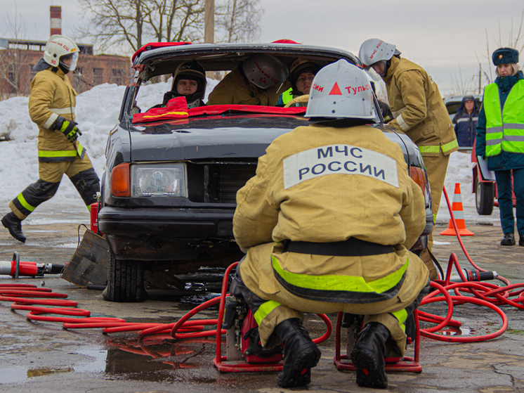  За прошедшие сутки тульские спасатели выезжали на три ДТП