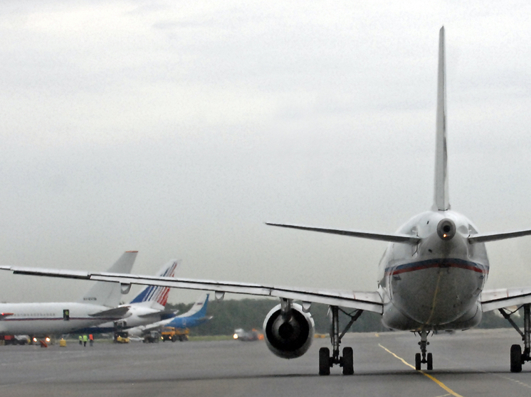 Российские лайнеры могут получить спутниковый интернет через новую систему