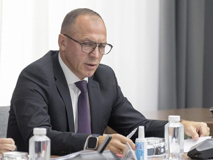  Николай Терехов решил проведать узловчан, несущих службу в Мелитополе