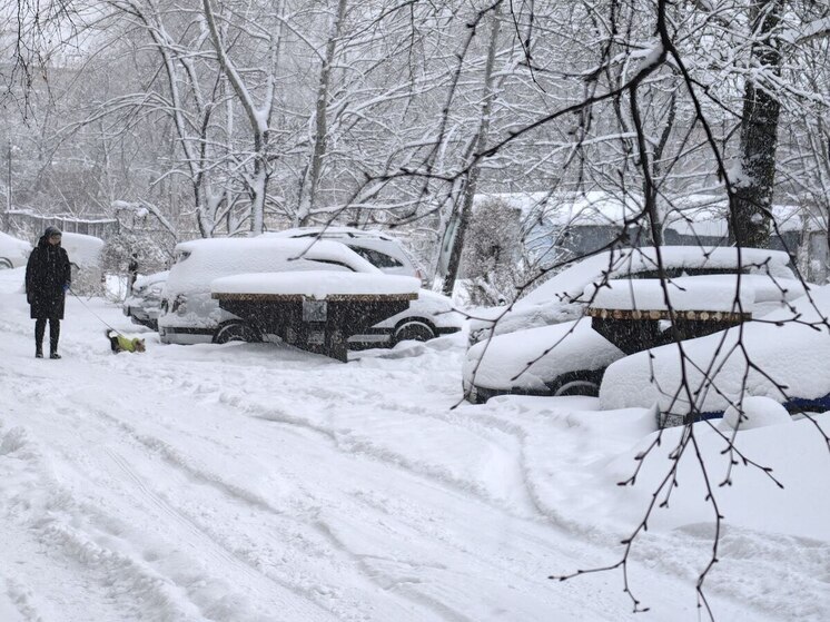 В воскресенье с гололедами и снежными накатами столкнуться владивостокцы