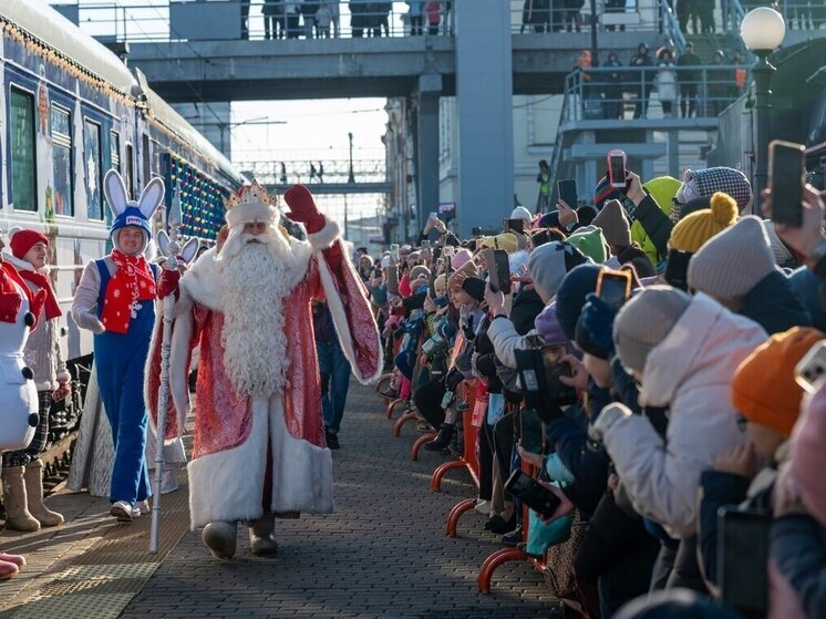 В Уфу 14 декабря прибудет состав Деда Мороза