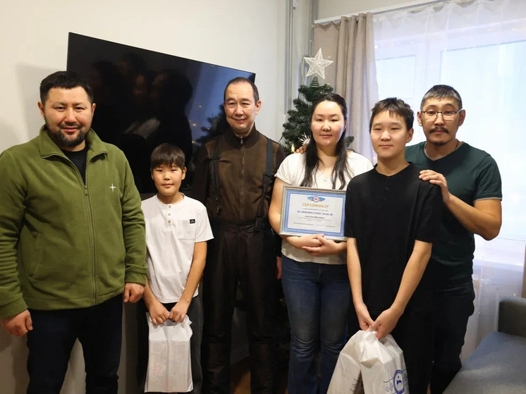 Айсен Николаев оценил арендное жилье для специалистов в Якутске