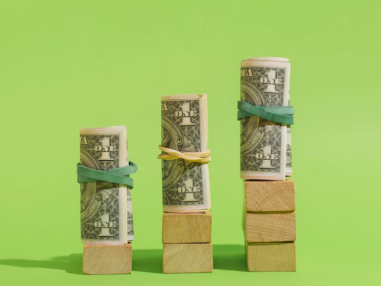 Названы главные экономические ожидания россиян от 2026 года: каждый десятый надеется закрыть все долги