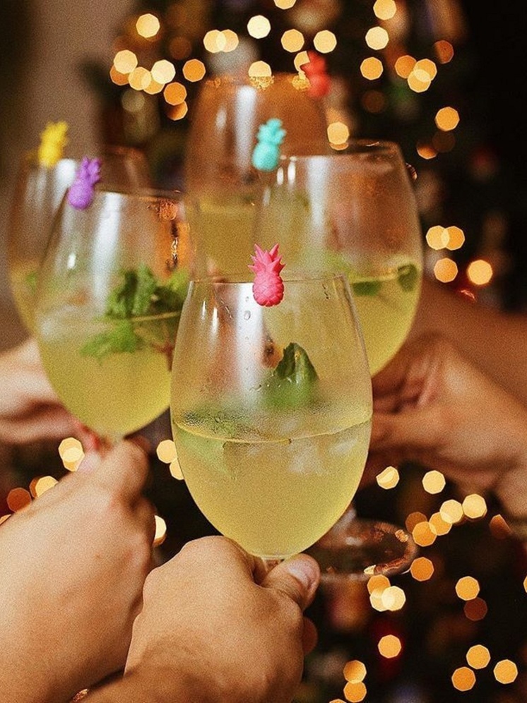 Пьяная ссора обернулась для жительницы Пскова условным сроком за кражу с карты подруги