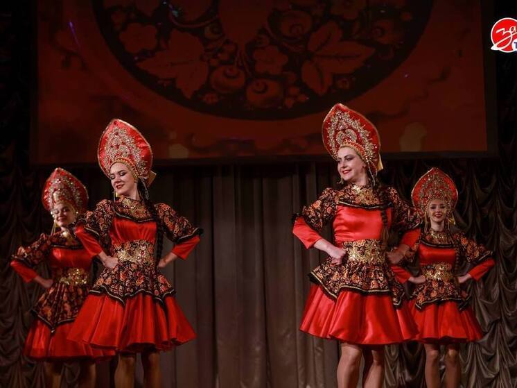 В Мелитополе состоялся концерт ко Дню Конституции России