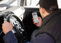 Ввести новый порядок предъявления прав водителями механических транспортых средств инспекторам предложили в Министерстве внутренних дел
