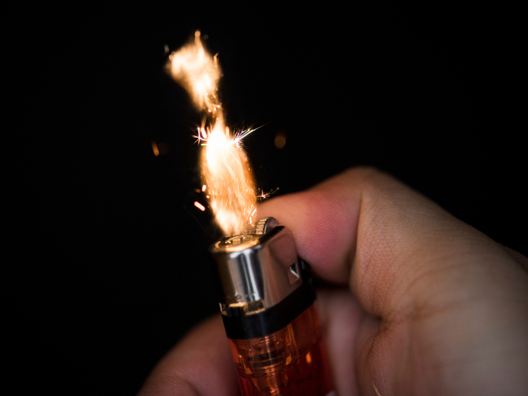 В Минусинске мужчина погиб в пожаре, возникшем из-за непотушенной сигареты