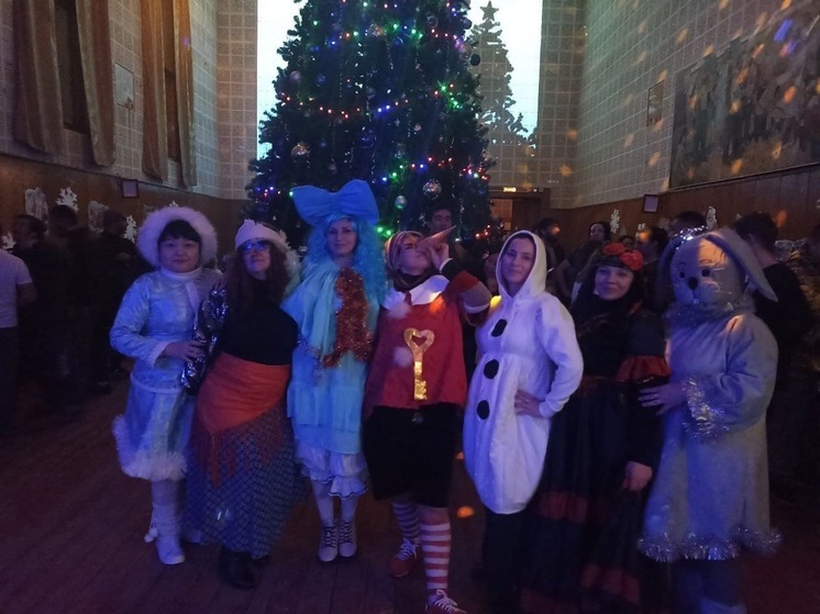 В муниципалитете Калмыкии проведут конкурс новогодних костюмов