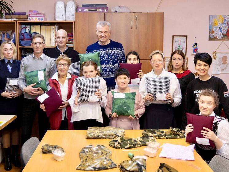 На Колыме шьют особые подушки с ароматом кедрового стланика для военнослужащих