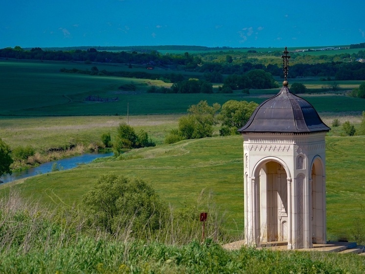 На Куликовом поле открыли новый памятник – «Классный журнал»