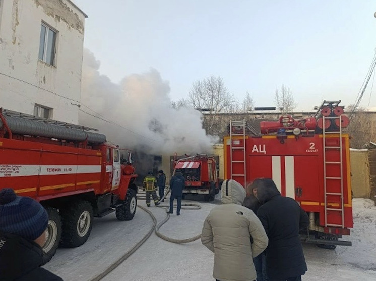 Минкультуры Тувы:  пожар в  гараже филармонии мог произойти из-за замыкания в служебной Газели