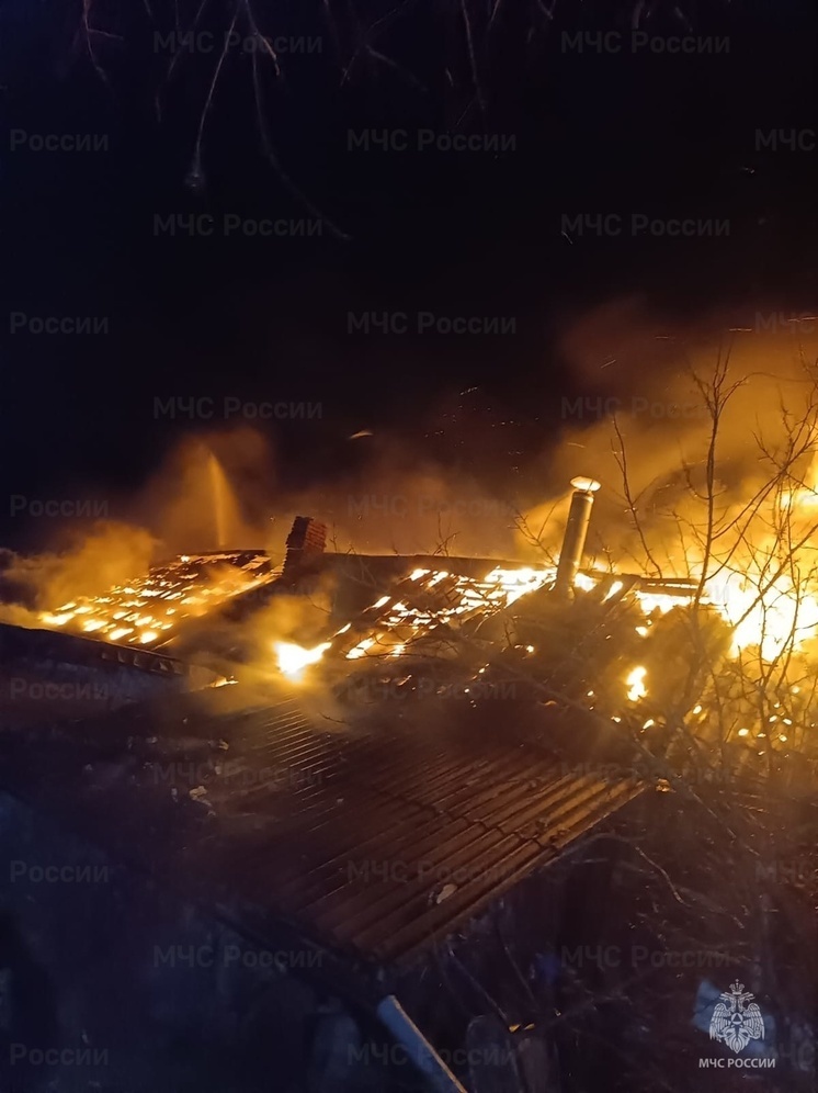 Двухквартирный дом сгорел вечером в малоярославецкой Жилинке