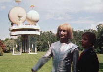 Уже более ста лет нас пичкают заверениями, что скоро наступит светлое будущее