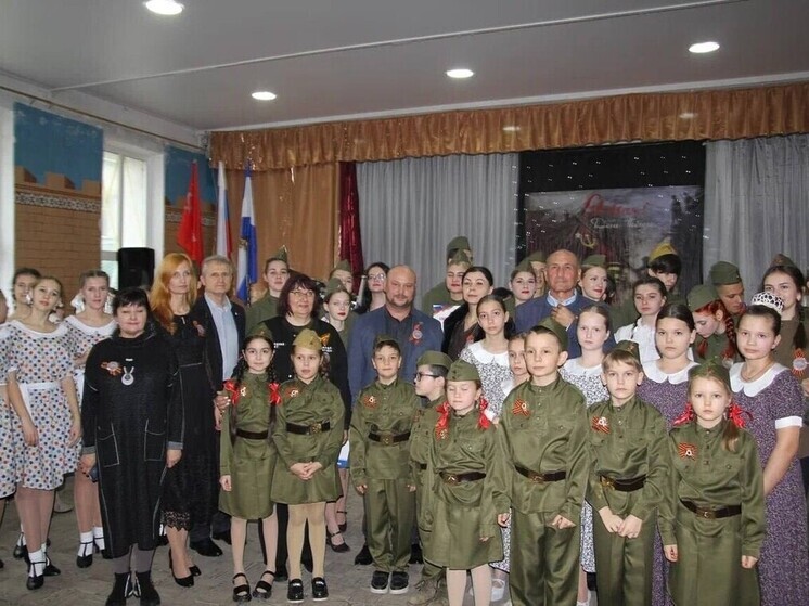 В Геническом округе состоялся патриотический «Бал Победы»