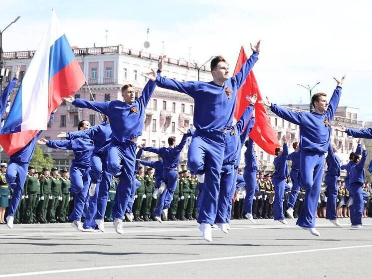 Южноуральских деятелей культуры наградили за подготовку к 80-летию Победы