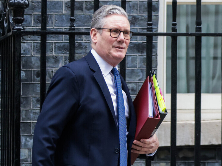 Стармер и фон дер Ляйен обсудили конфискацию российских активов для помощи Украине