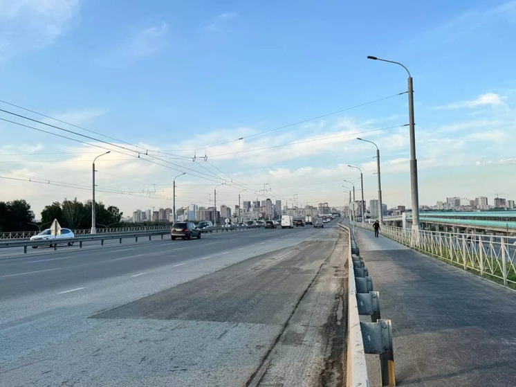 Окончание ремонта Октябрьского моста в Новосибирске сметили в 1,5 млрд рублей