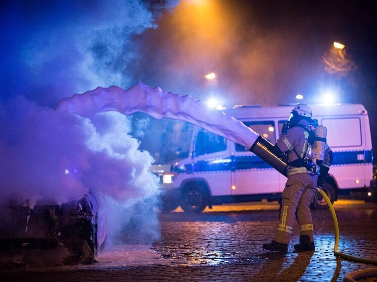 Открытое горение охватило около 150 квадратных метров