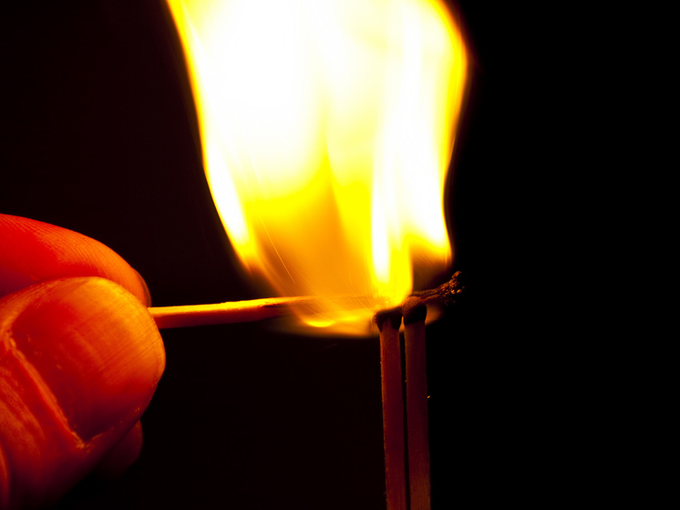 6 пожаров за сутки потушили в Архангельской области