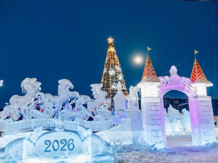 Ледовый городок начал свою работу в Муравленко