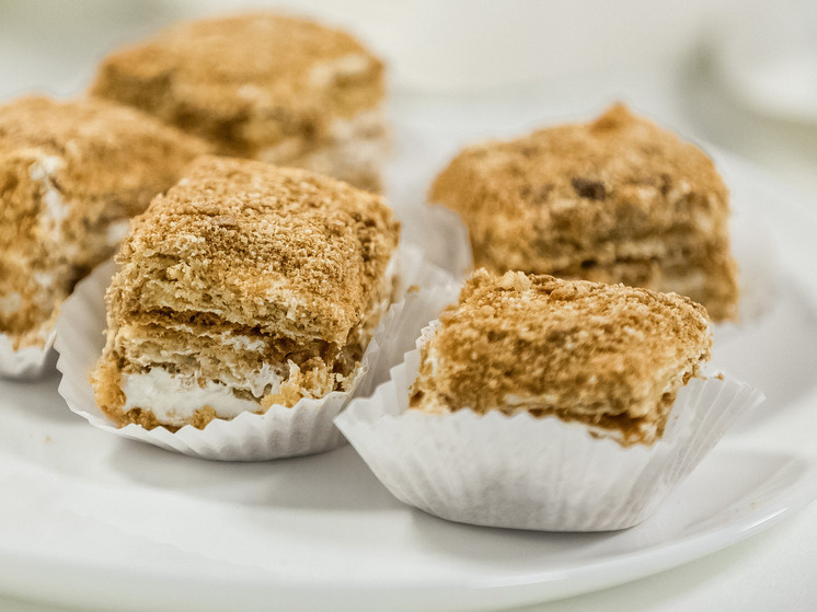 По словам медика, они не помогают поднять уровень белка
Белки чрезвычайно важный для человеческого организма