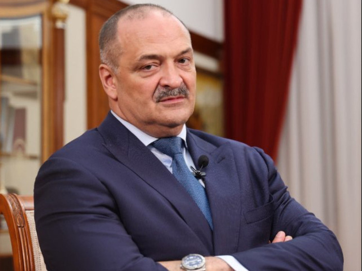 Меликов поздравил дагестанских боксеров с победой на чемпионате мира