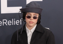 Билли Айлиш долго интриговала на концертах и в своих соцсетях намеками на совместную работу с режиссером Джеймсом Кэмероном, создателем «Терминатора», «Титаника» и «Аватара»